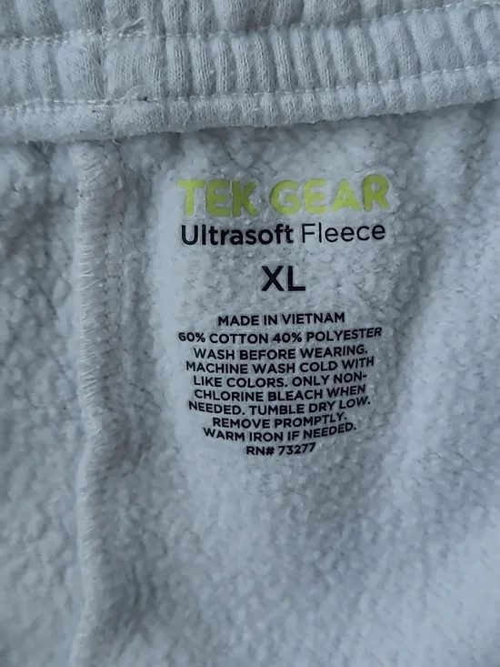 tek gear Light Gray Ultrasoft Fleece Shorts - Picture 5 of 7